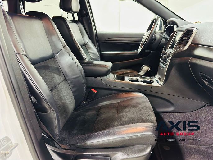 Vehicle view 29