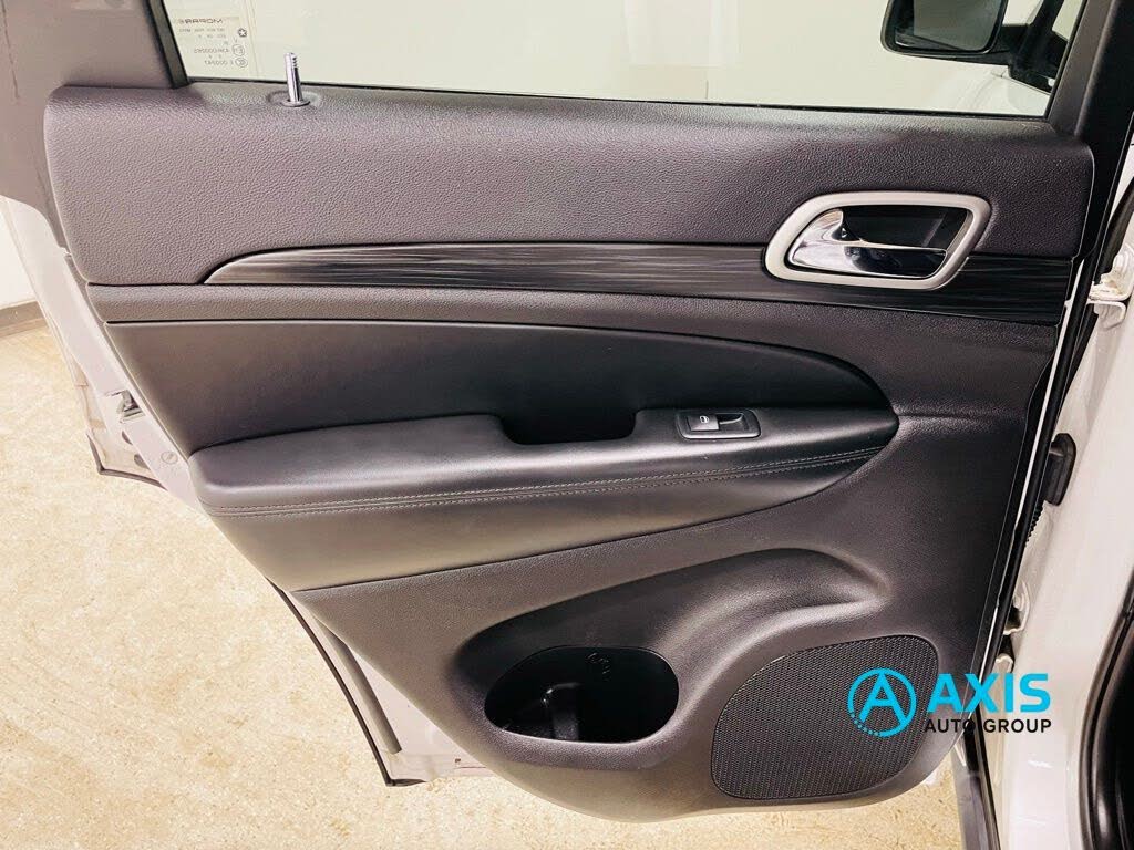 Vehicle view 28