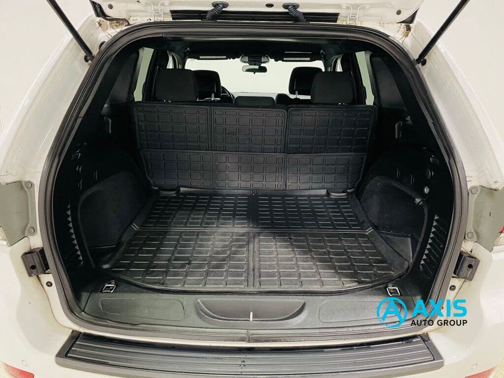 Vehicle view 29
