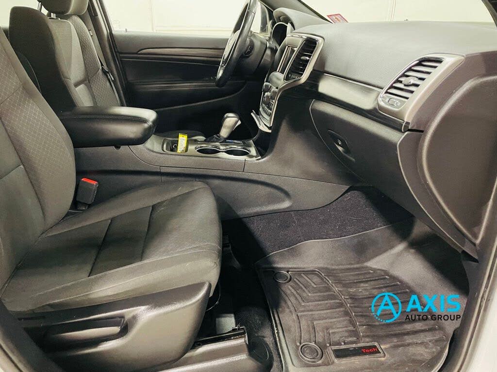 Vehicle view 33