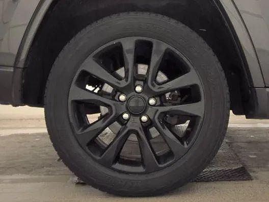 Vehicle view 11