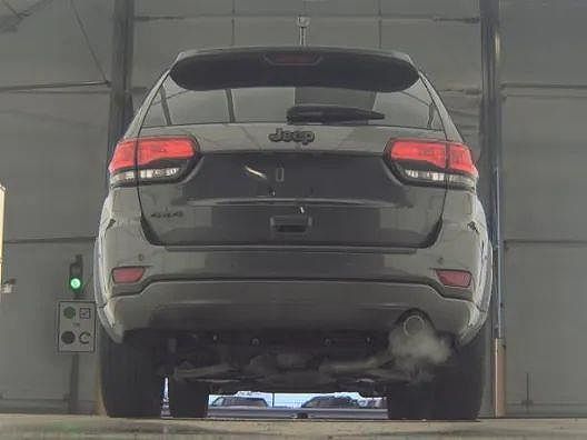 Vehicle view 7