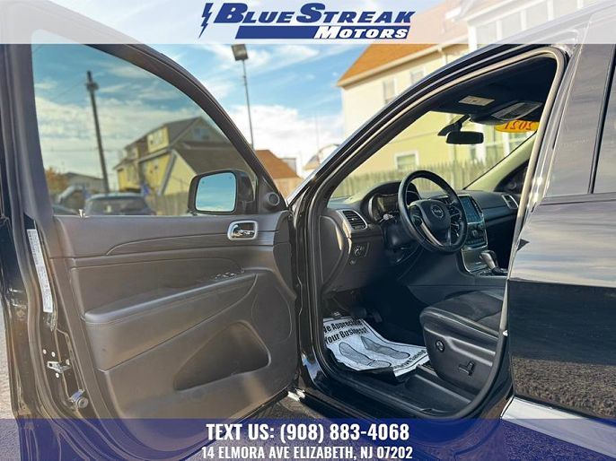 Vehicle view 14
