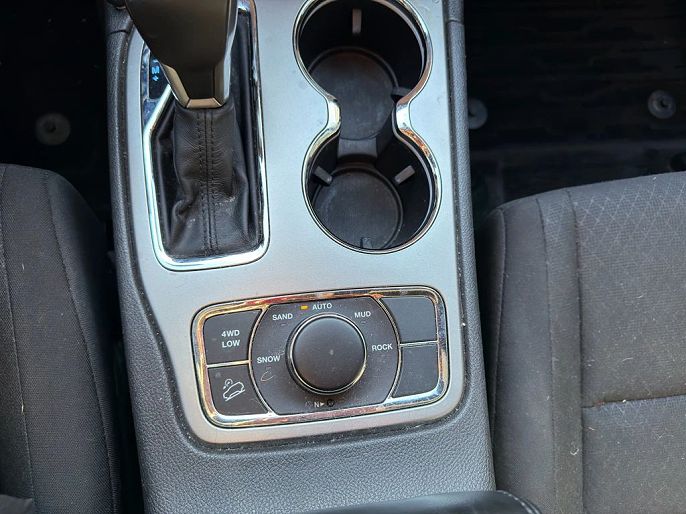 Vehicle view 17