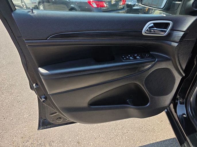 Vehicle view 13