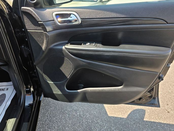 Vehicle view 18