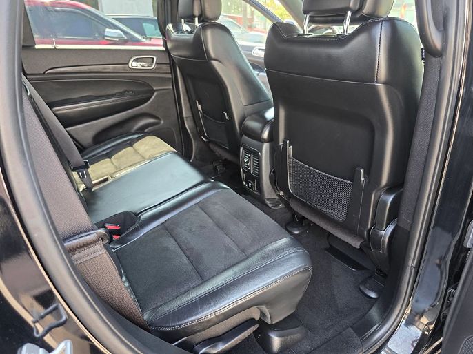Vehicle view 19