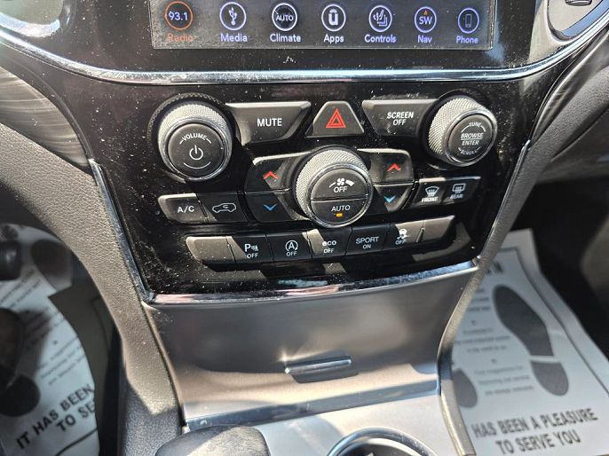 Vehicle view 27