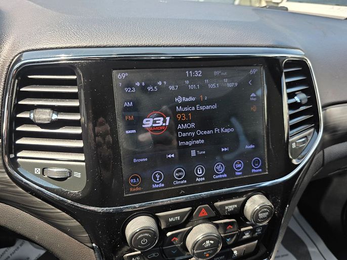 Vehicle view 28