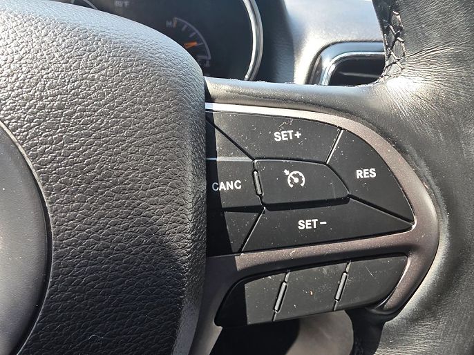 Vehicle view 33
