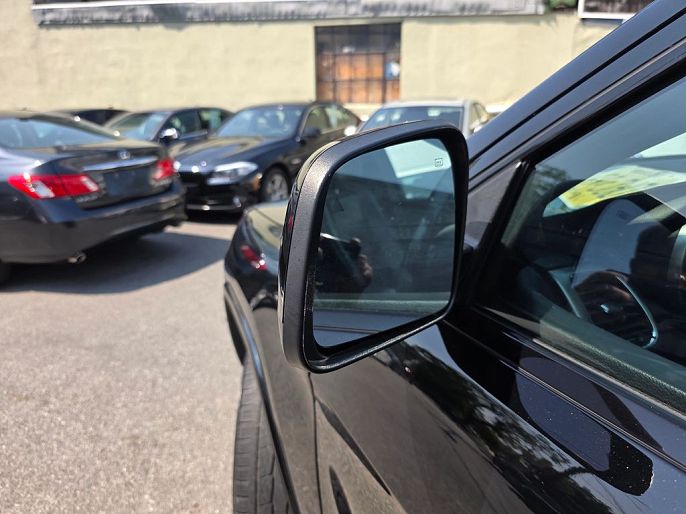 Vehicle view 8