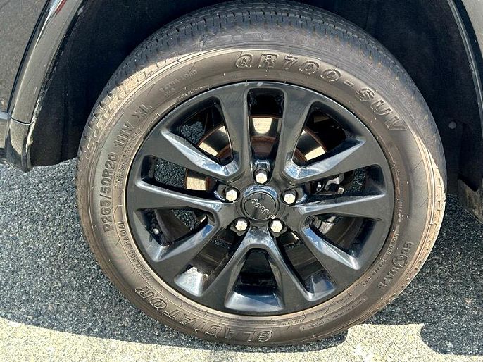 Vehicle view 17