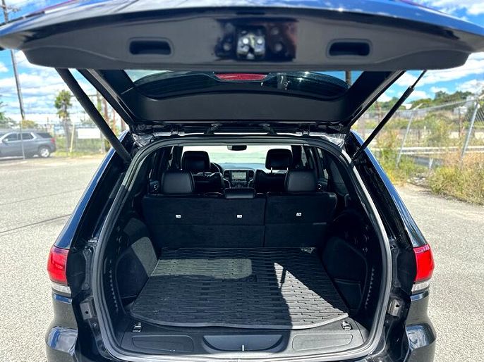 Vehicle view 28