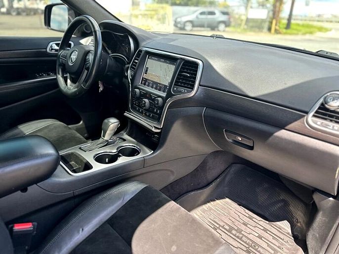 Vehicle view 37