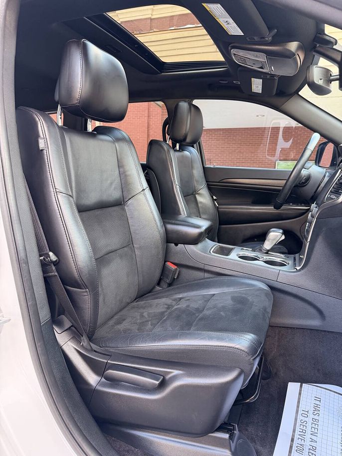 Vehicle view 16