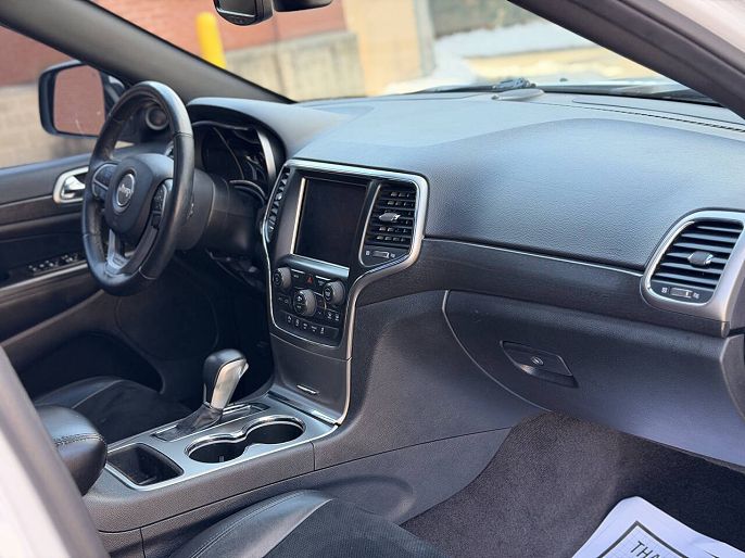 Vehicle view 9