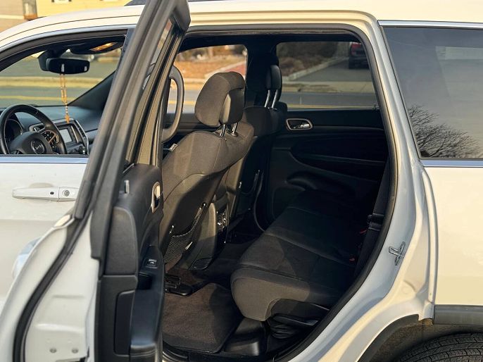 Vehicle view 25