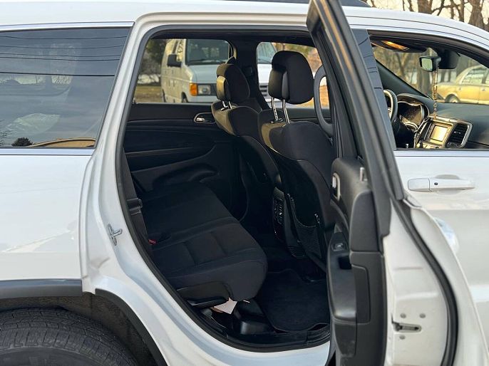 Vehicle view 27
