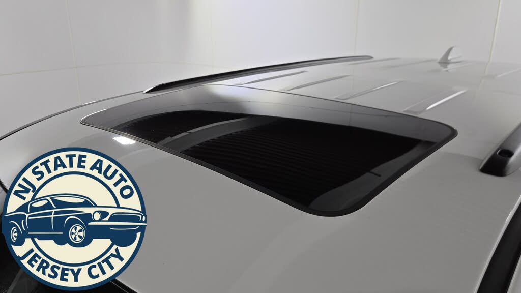 Vehicle view 9
