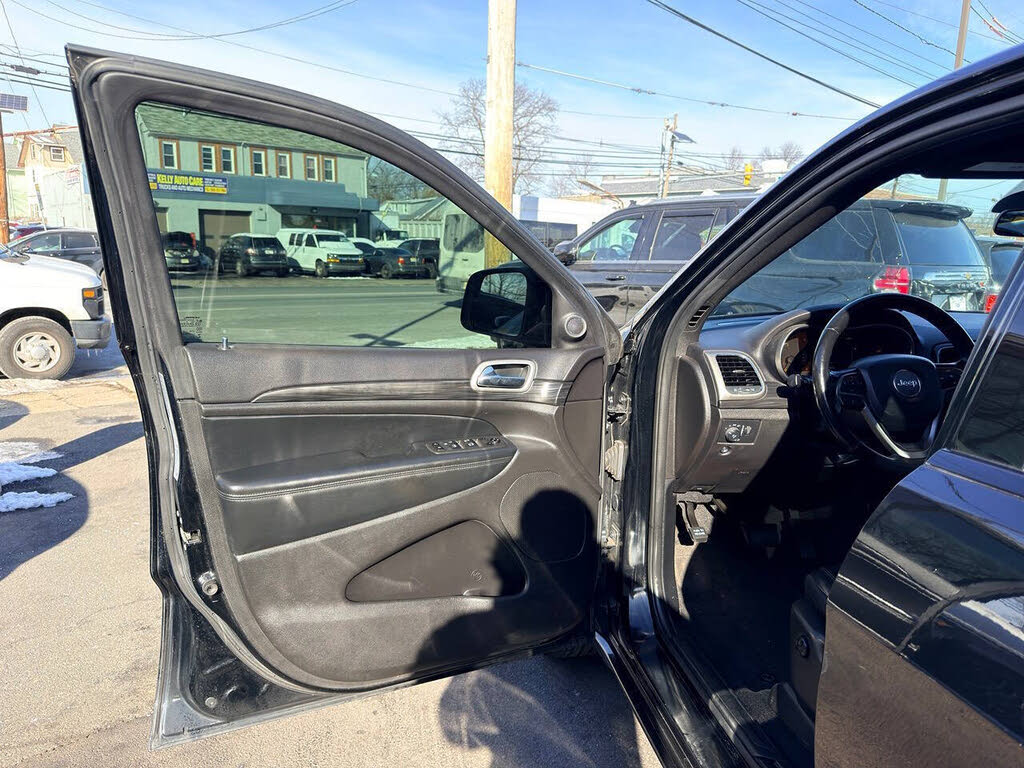 Vehicle view 18