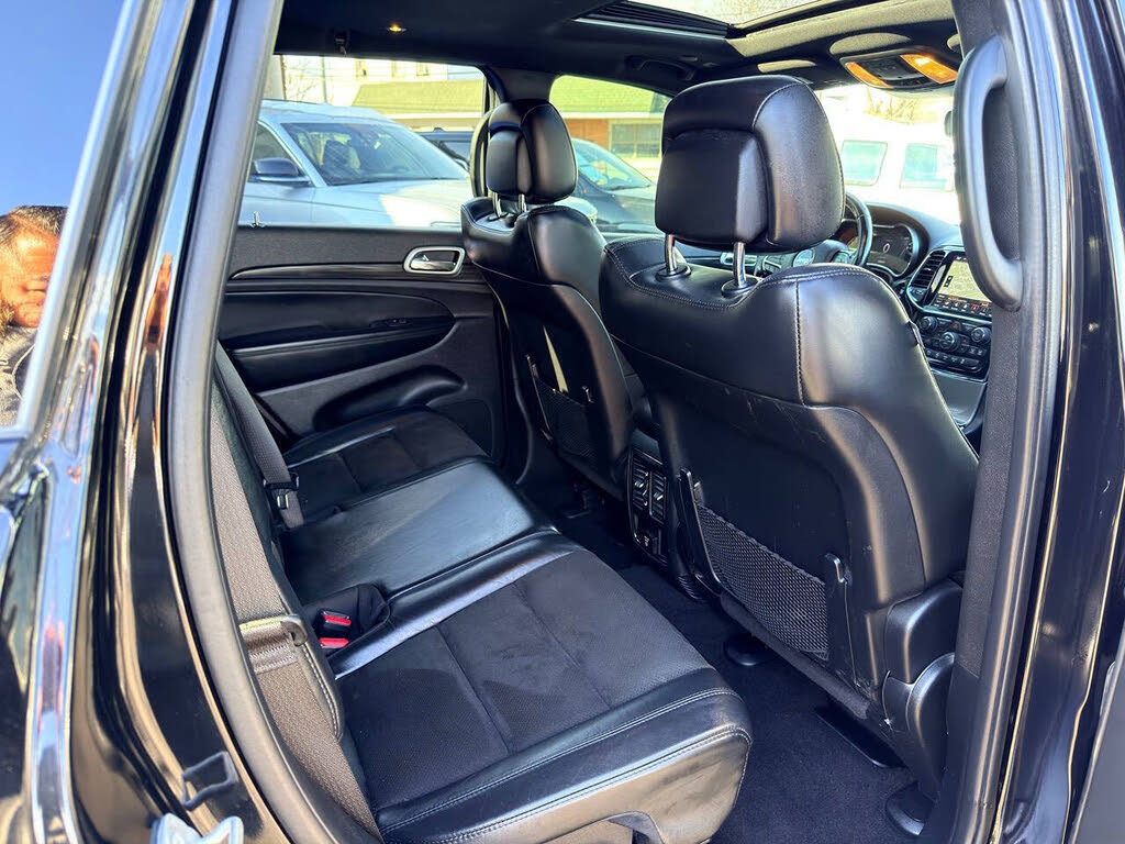 Vehicle view 33