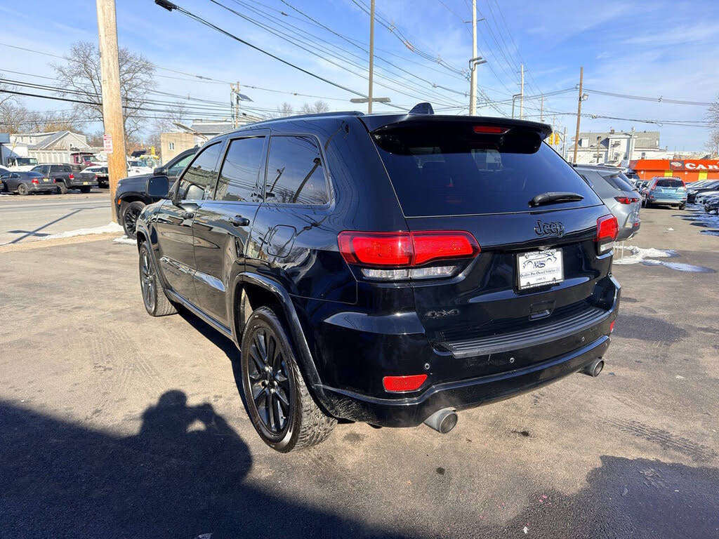 Vehicle view 7