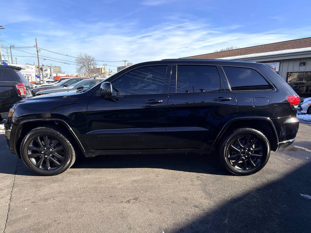 Vehicle view 8