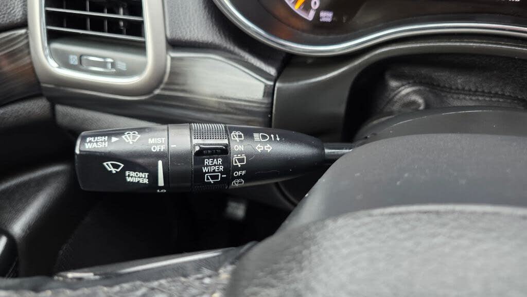 Vehicle view 28