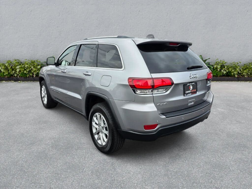 Vehicle view 8