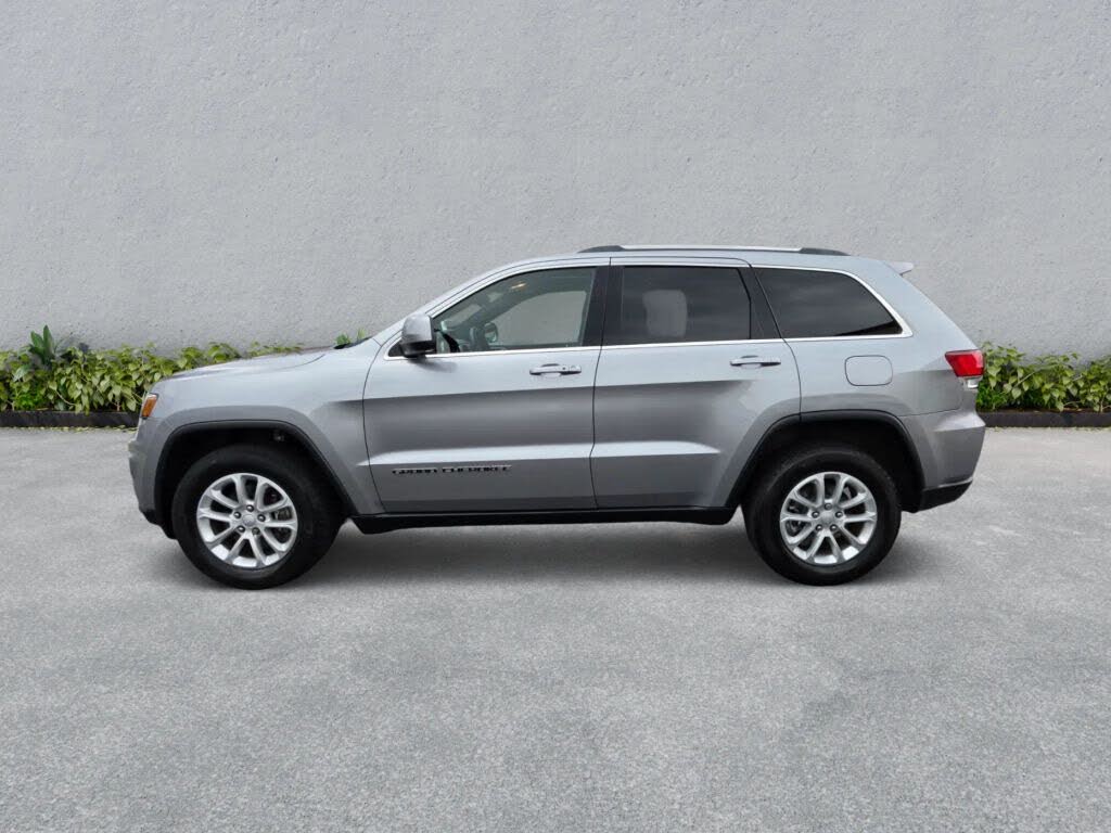 Vehicle view 9