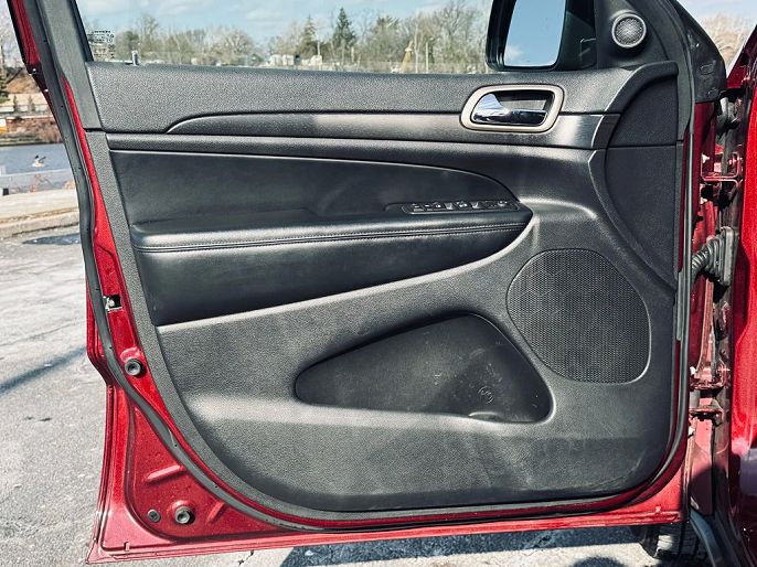 Vehicle view 7