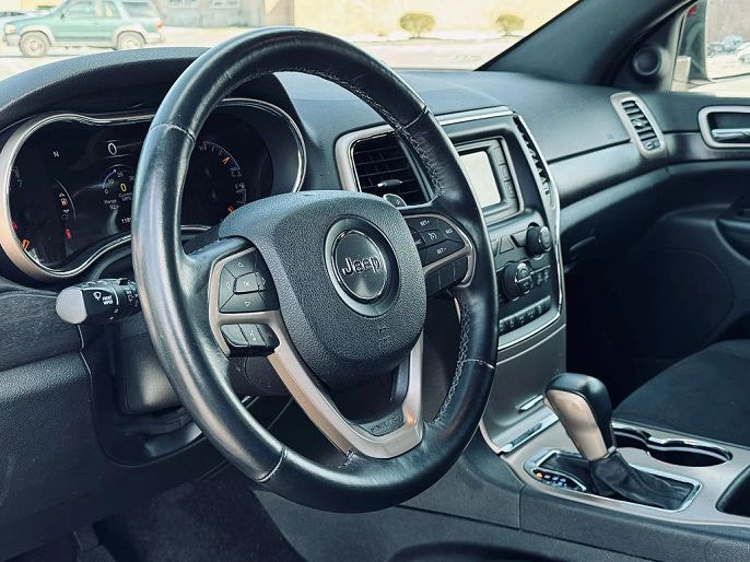 Vehicle view 9