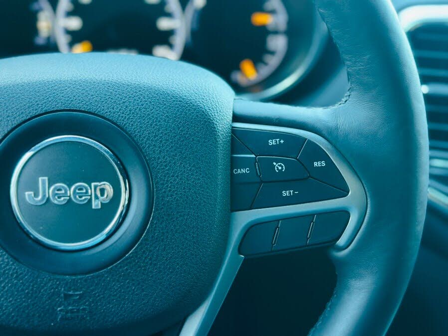Vehicle view 16