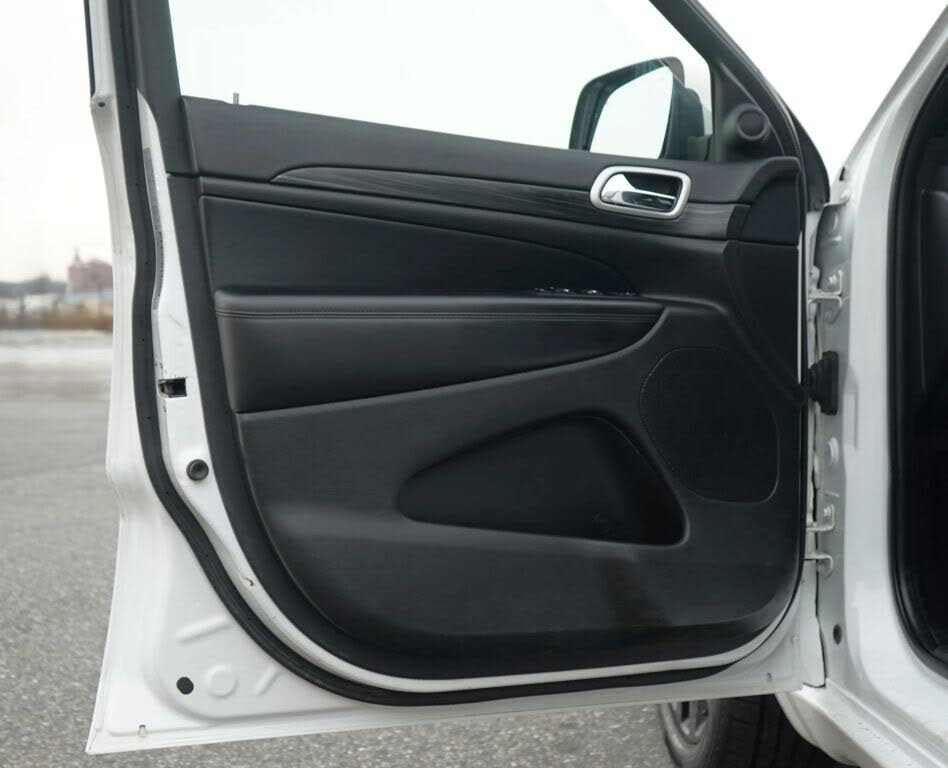 Vehicle view 9