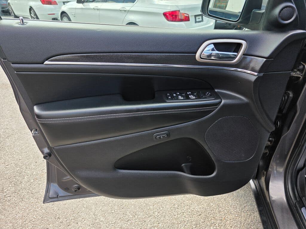 Vehicle view 13