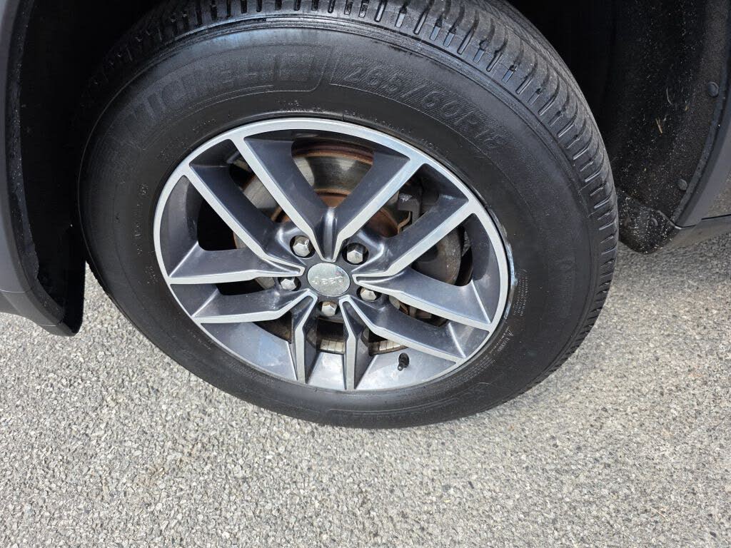 Vehicle view 34