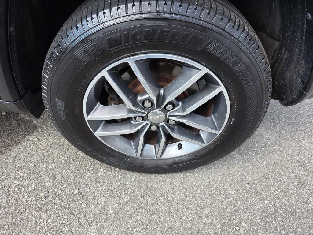 Vehicle view 35