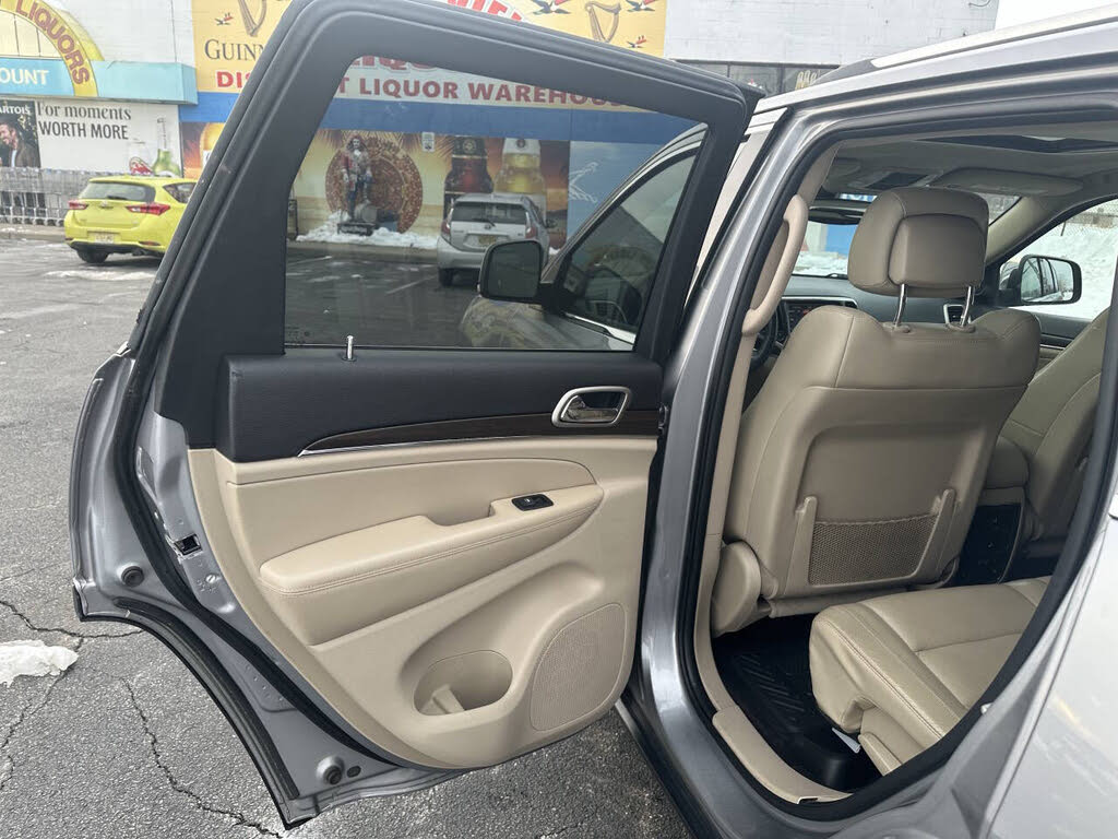 Vehicle view 14