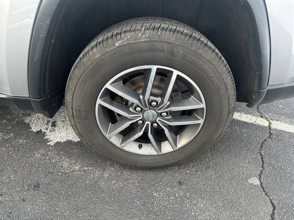 Vehicle view 33