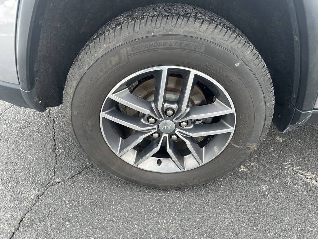 Vehicle view 34