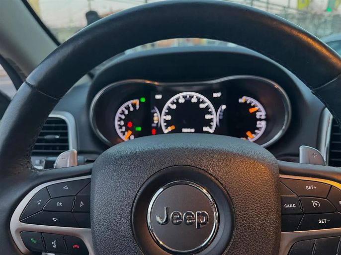 Vehicle view 7