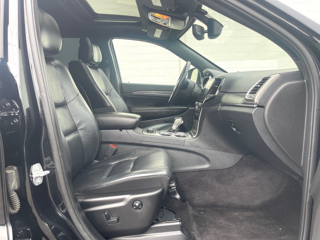 Vehicle view 25