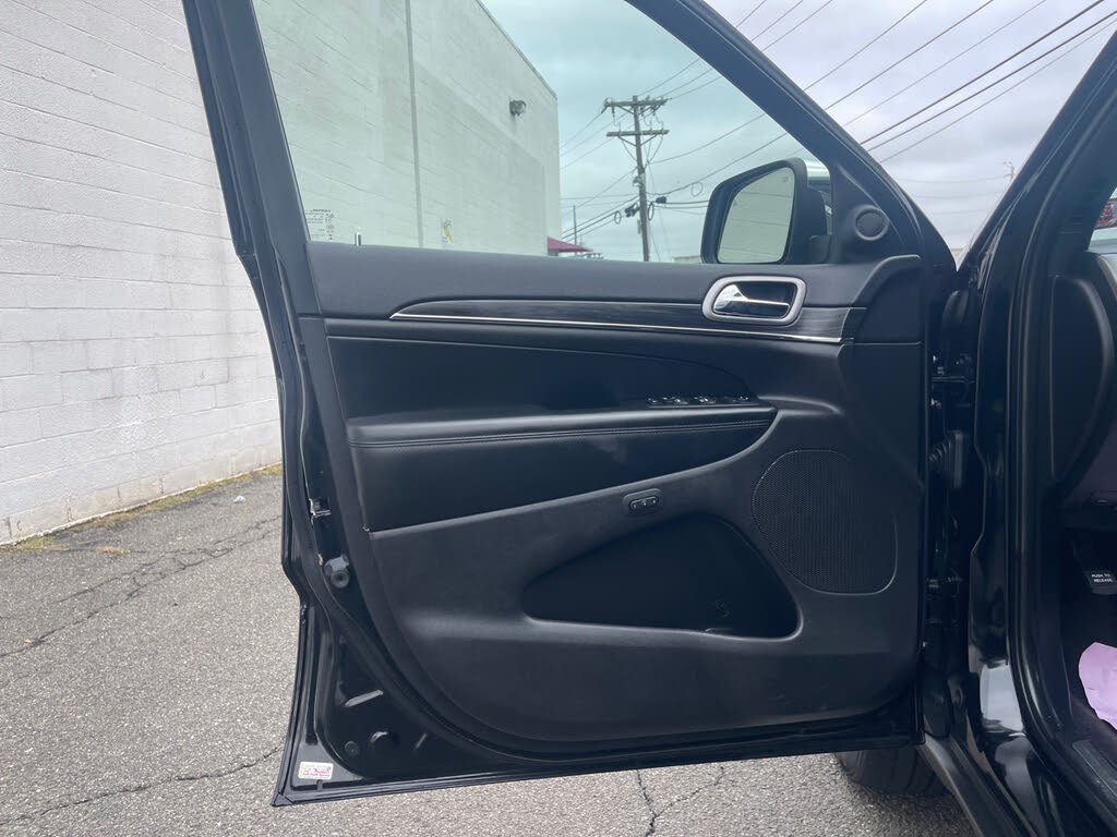 Vehicle view 29