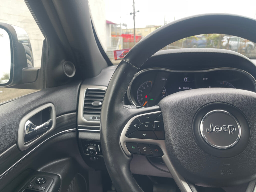 Vehicle view 33