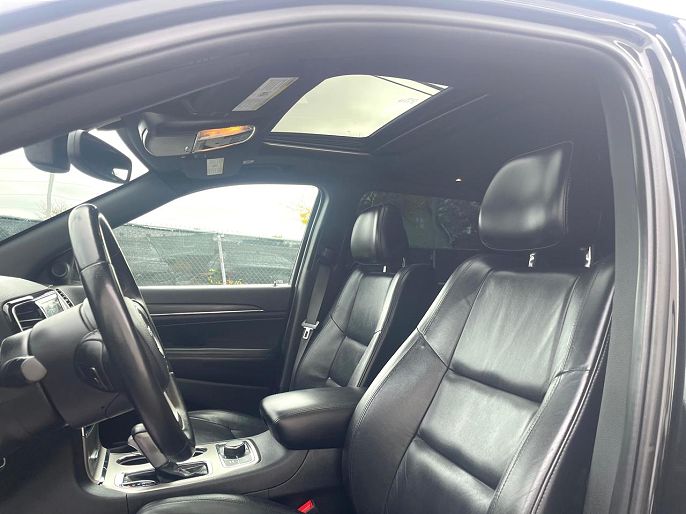 Vehicle view 69