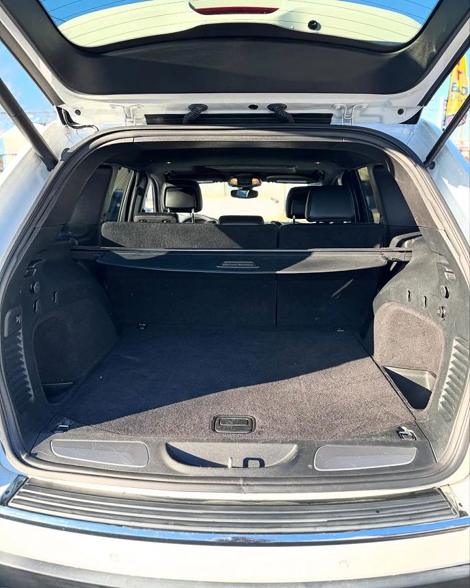 Vehicle view 10