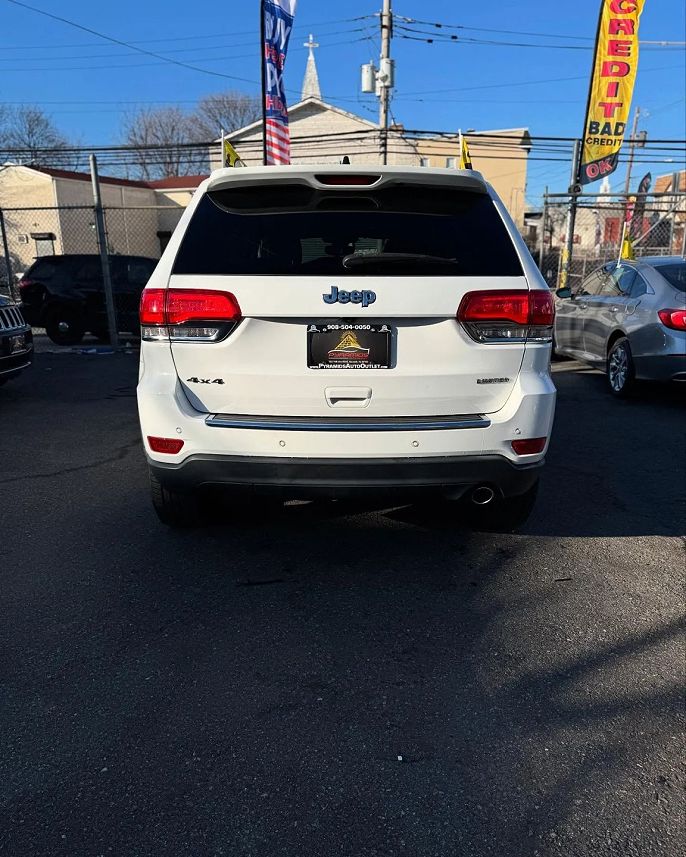Vehicle view 7