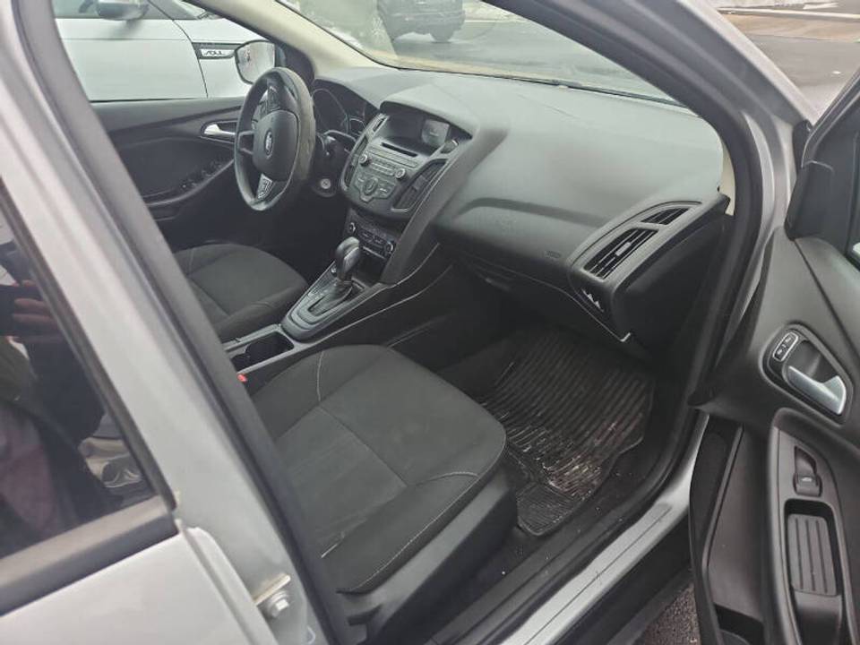 Vehicle view 6