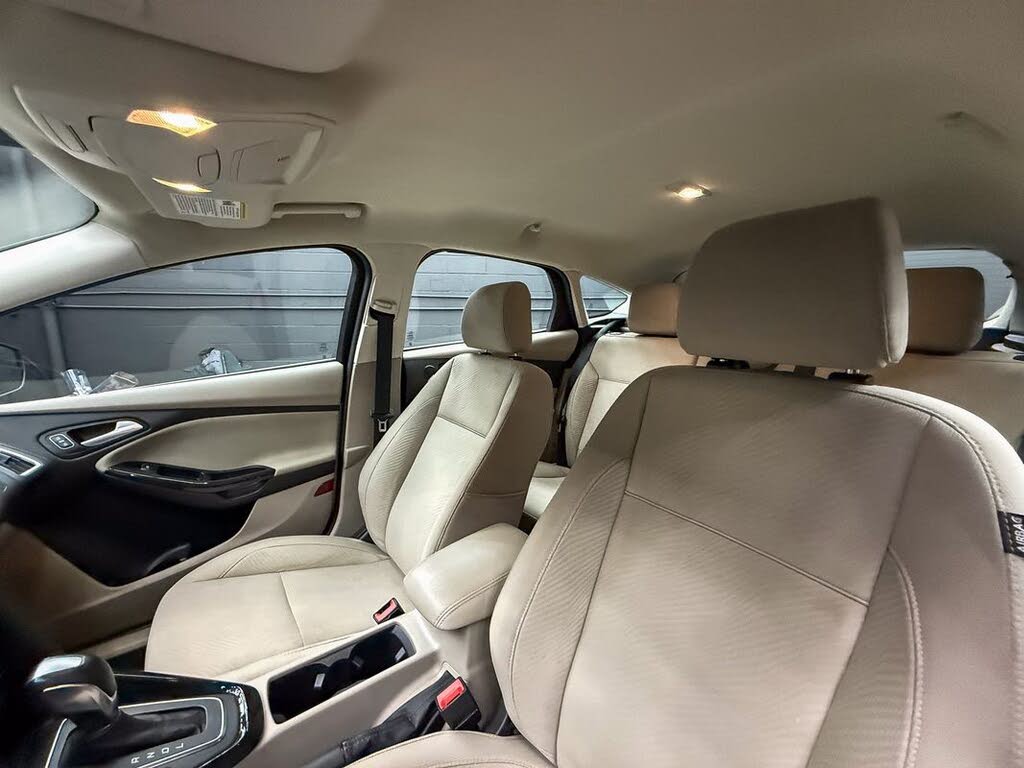 Vehicle view 18
