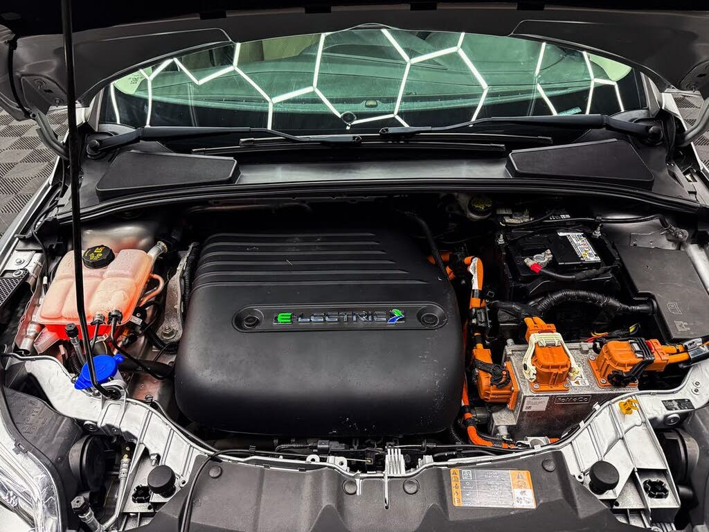 Vehicle view 27